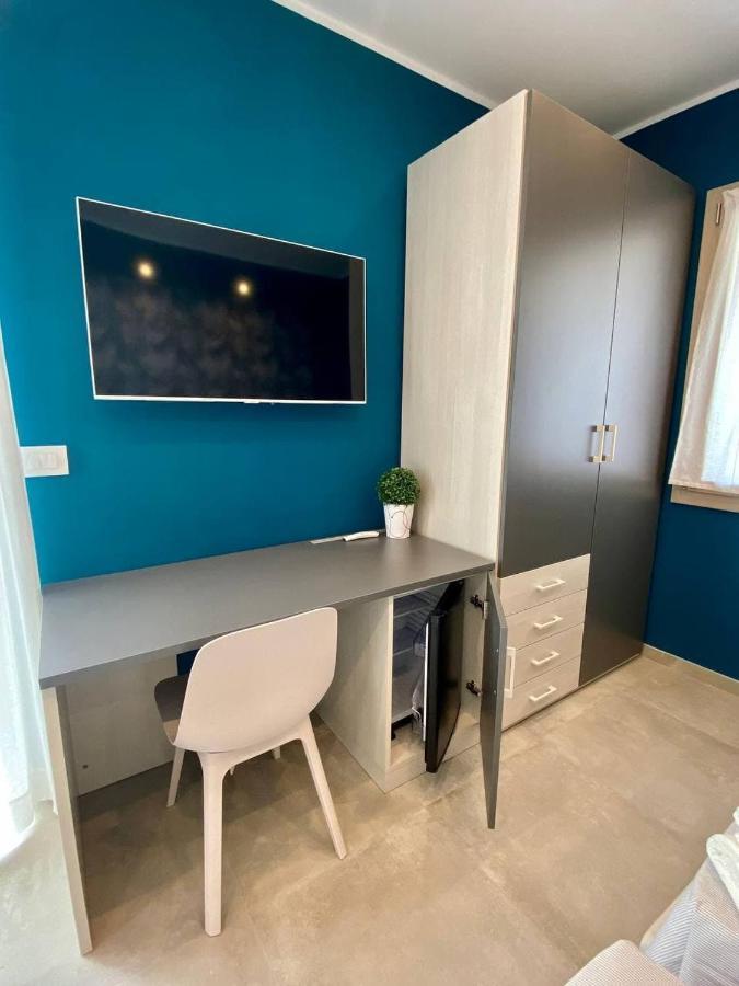 Floridida Rooms & Breakfast Marina dʼMarina dʼAndora Bagian luar foto