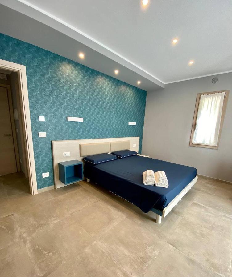 Floridida Rooms & Breakfast Marina dʼMarina dʼAndora Bagian luar foto